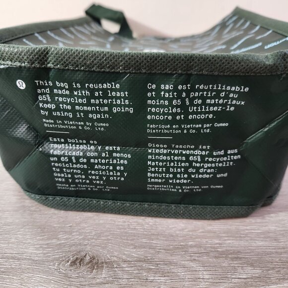 Lululemon Green Reusable Tote Bag With Snap Closure & Recycled Materials - Picture 2 of 5